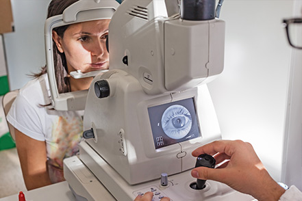 Eye exam image